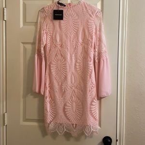 Beautiful dress !!! Didn’t fit me :/